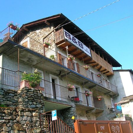 Al Carotin Apartamento Mantello Exterior foto